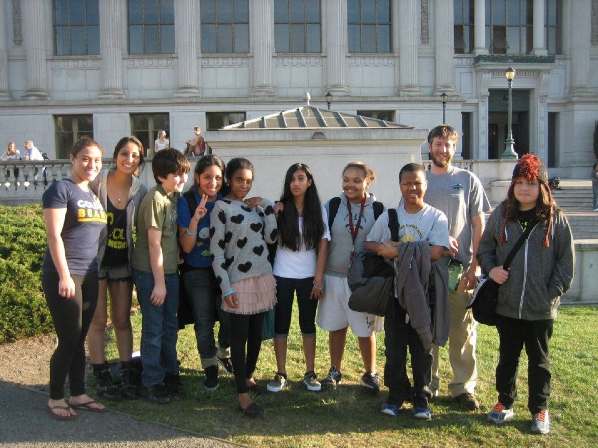 Mentees visiting campus on College Day